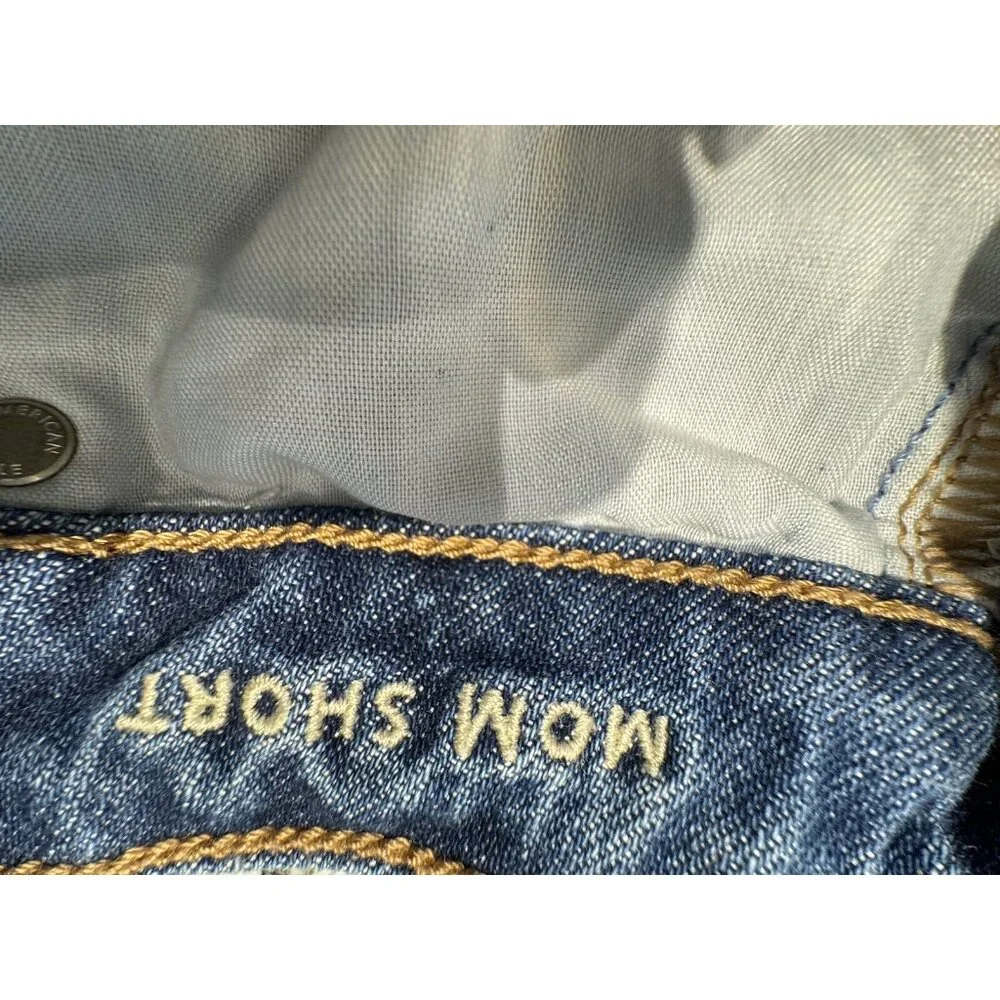 American Eagle Mom Short Size 4 Ripped Comfort Stretch Waistband Med Wash - Picture 6 of 9